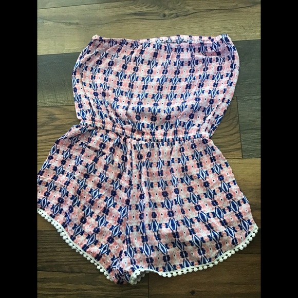 Romper - Picture 2 of 4
